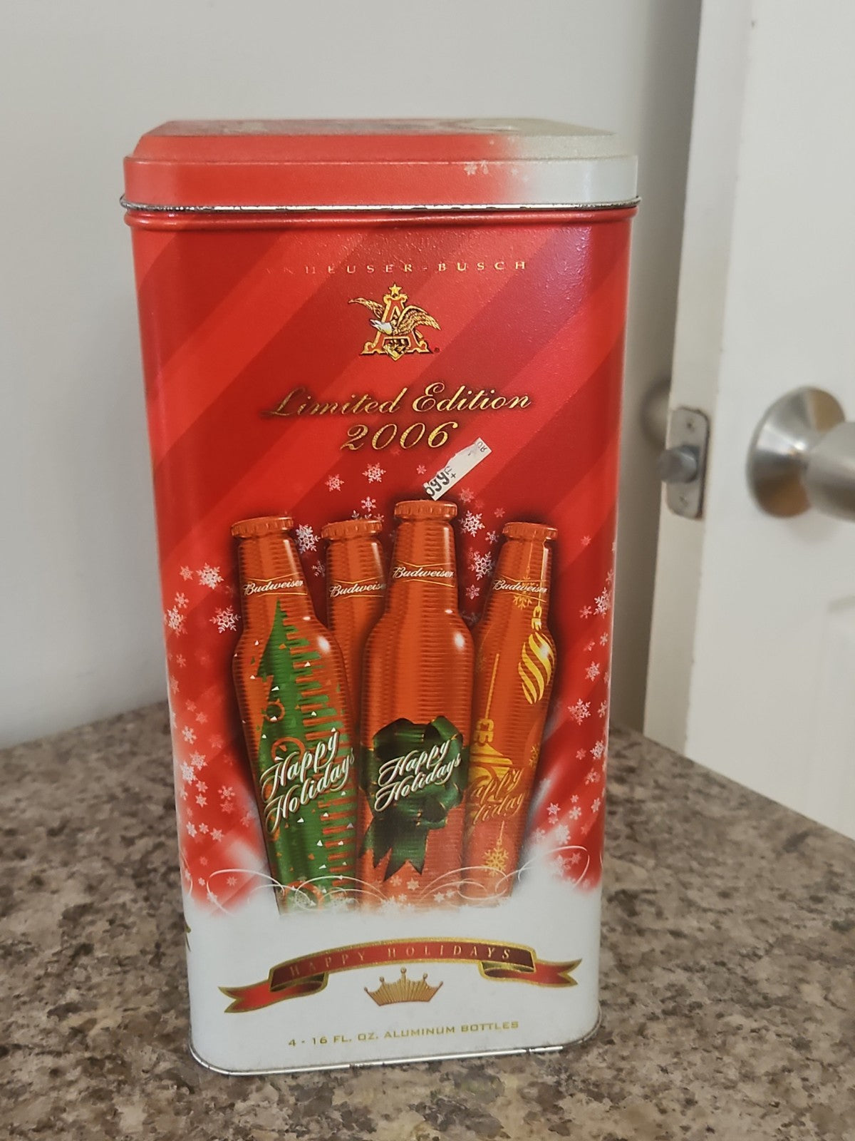 Vintage 2006 Budweiser Beer Limited Edition Holiday Collector Tin Clydesdales