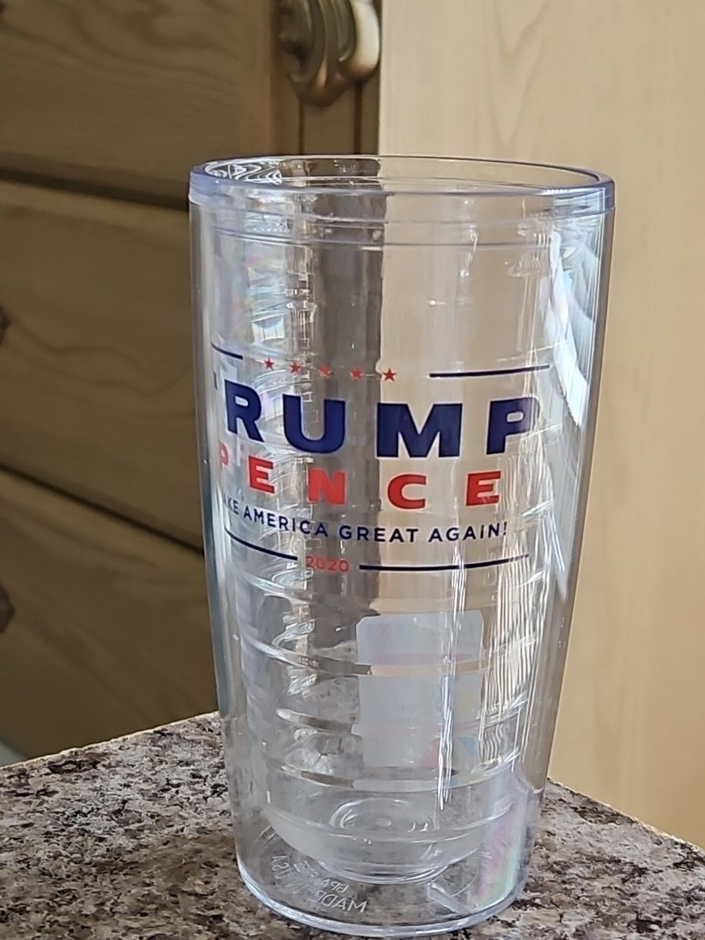 Trump Pence 2020 MAGA Make America Great Again 16 oz Plastic Tumbler W Lid