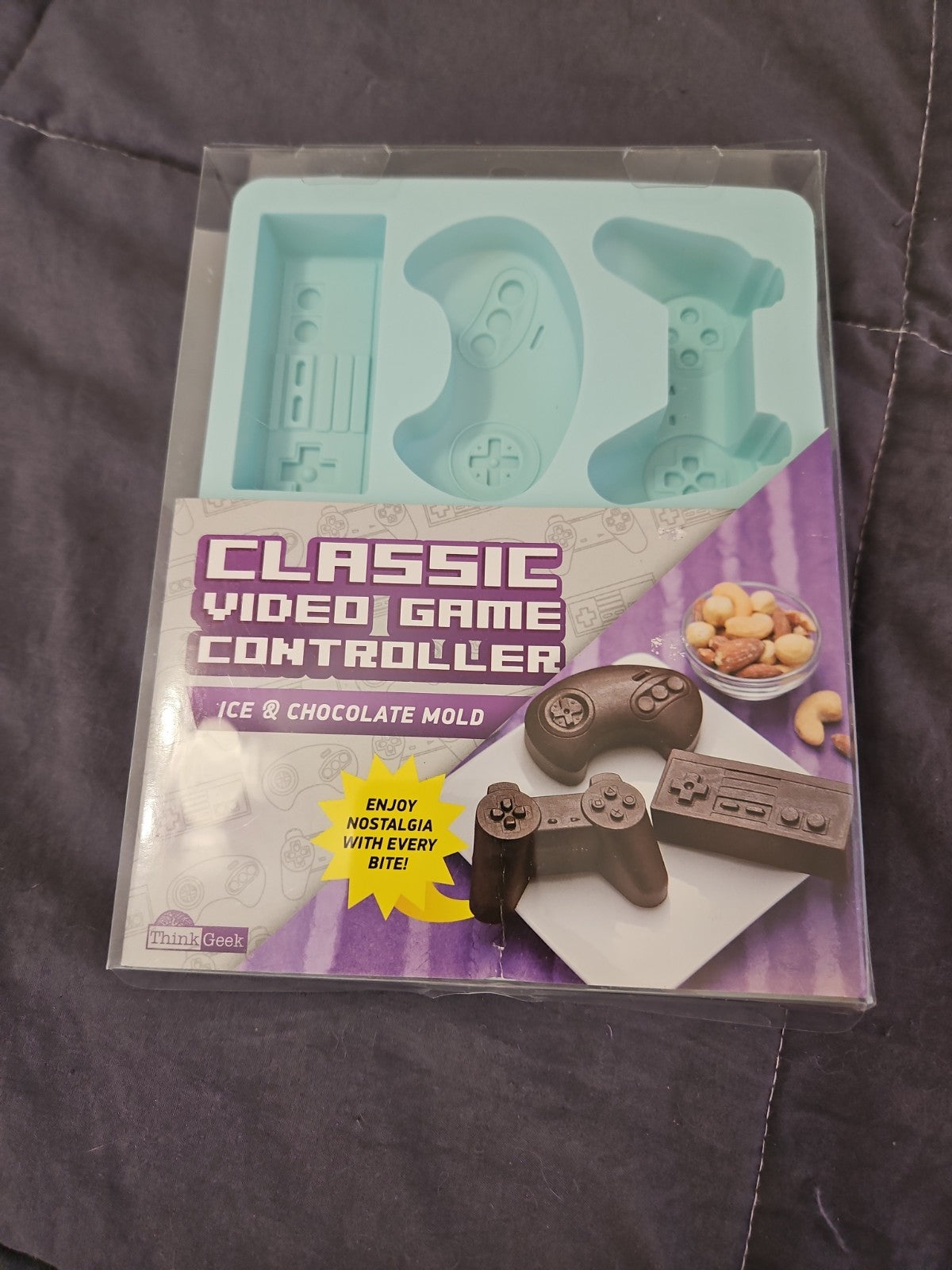 Brand New 2014 Think Geek Classic Game Controller Ice Cube Tray Candy Mold