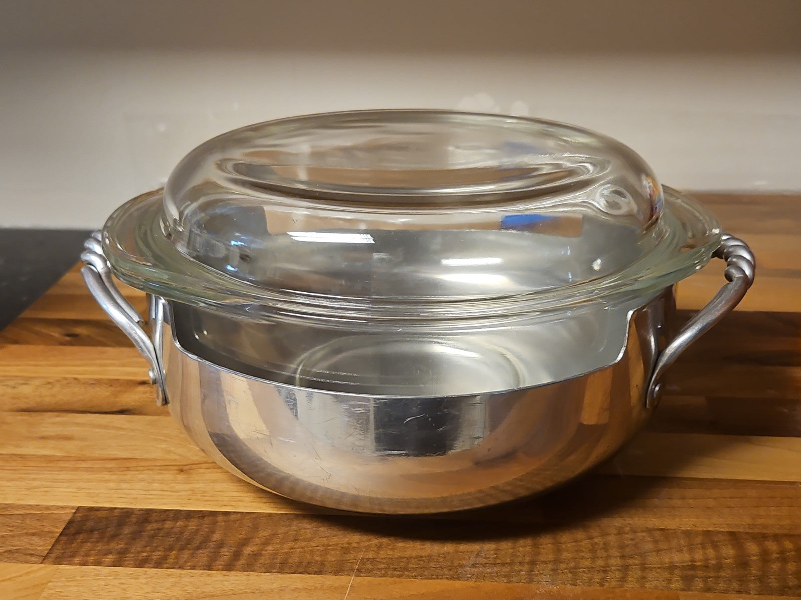 3pc Vintage Buenilum Hammered Aluminum Casserole Serving Set W/ Pyrex 024 & Lid