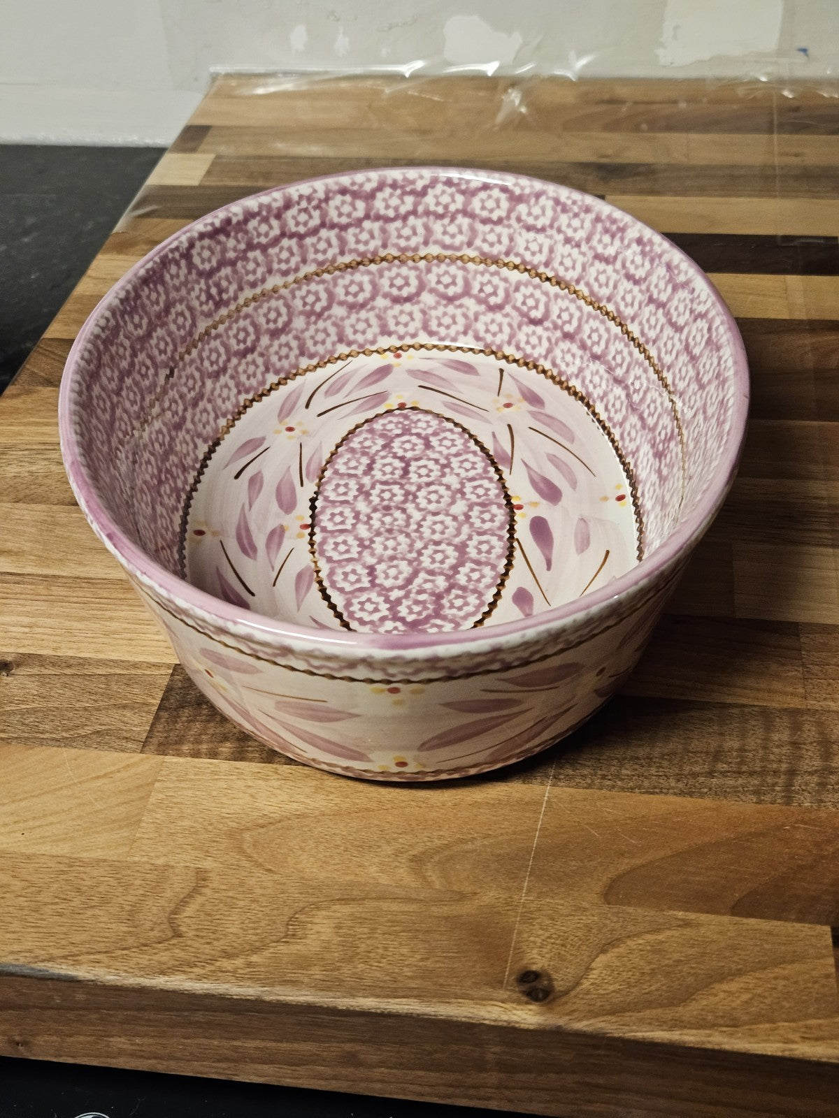 Temptations By Tara Old World Lilac Oval Baker 2.5 qt. Metal Rack & Trivet