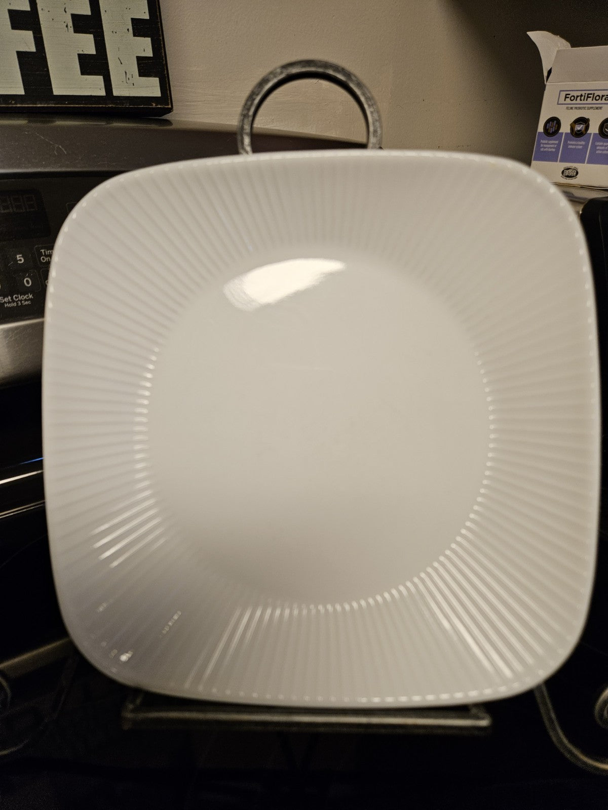Set of 4 Vintage Corelle Vitrelle Scandia Ultra Square White 9" Salad Plates EUC