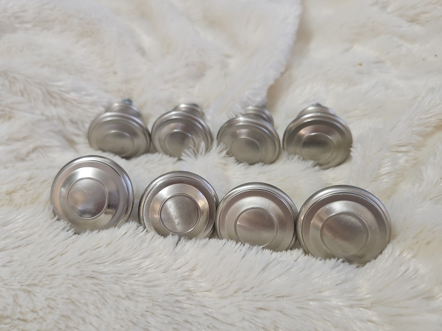 Lot Of 8 Liberty Harmon 1 3/8" Classic Satin Nickel Cabinet Knobs Drawer Pulls