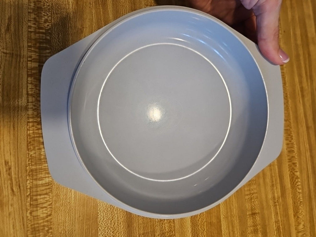 V•Nordic Ware 7.5 Inch Round Utility Pan Model #62204F