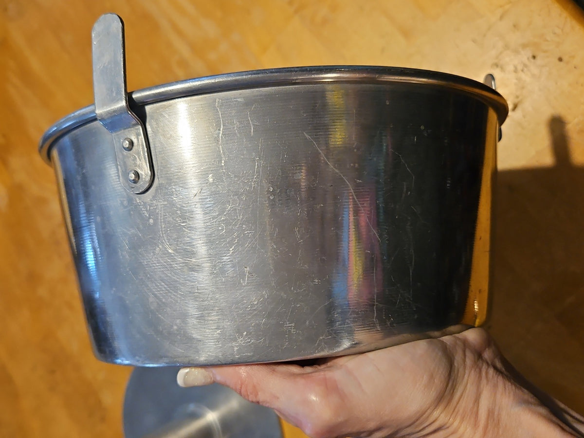 Vintage Mirro Aluminum 10" Angel Food Cake Pan W/ Base Insert 5394M 2 Piece Set