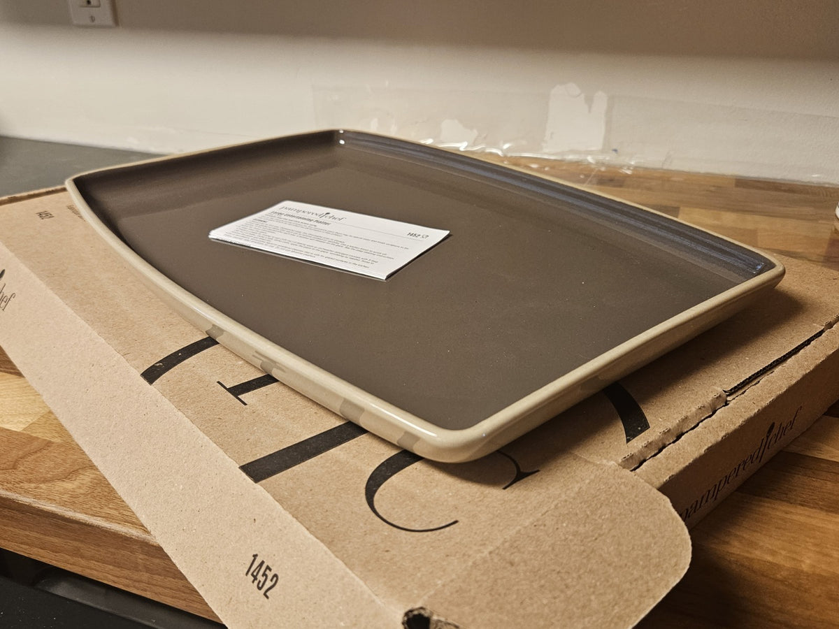NIB Retired Pampered Chef Stoneware Rectangle Large Entertaining Platter #1452
