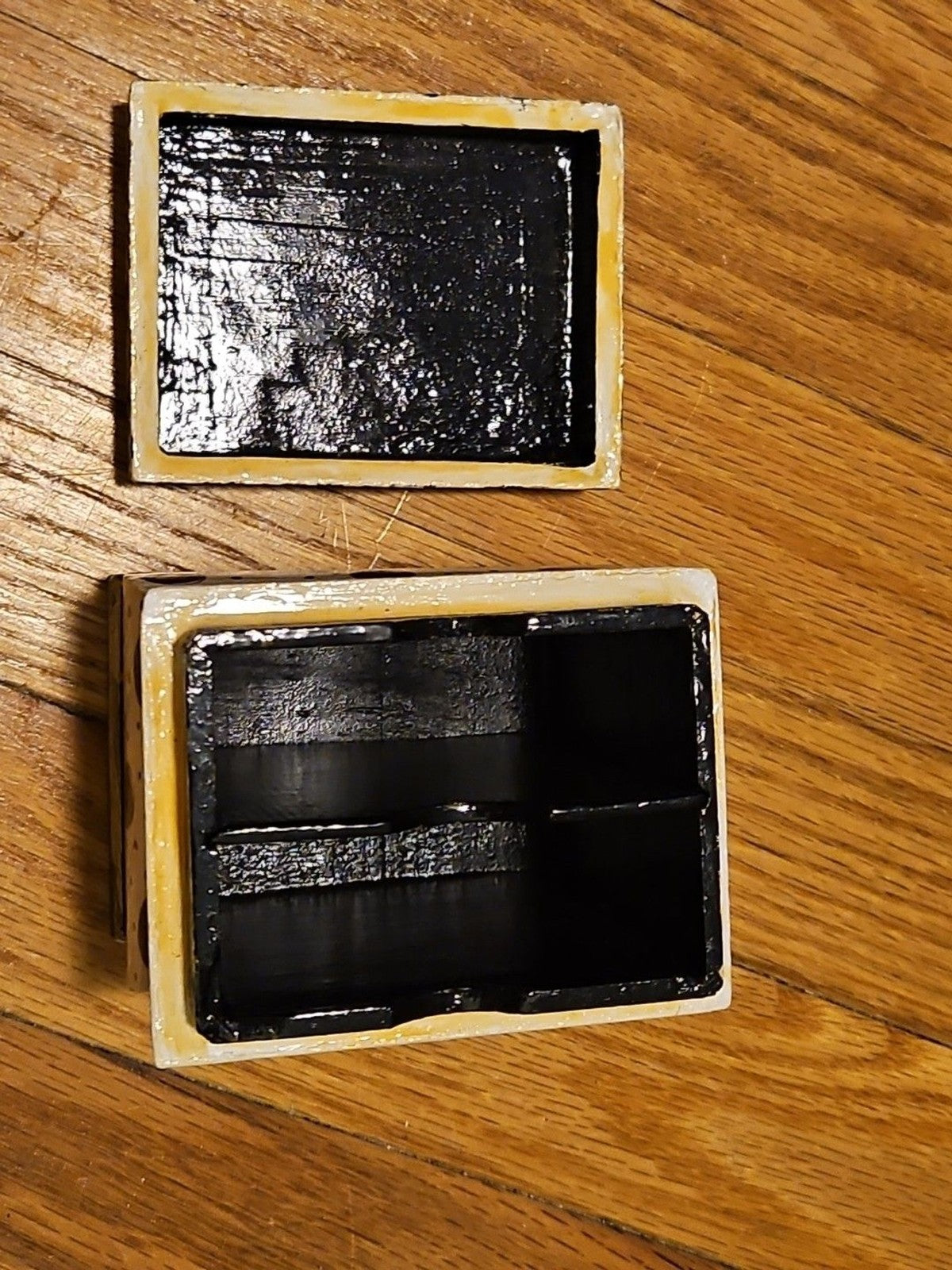 Hand Painted Black, White & Gold Wood 2 Deck Playing Card Holder Canasta Bridge