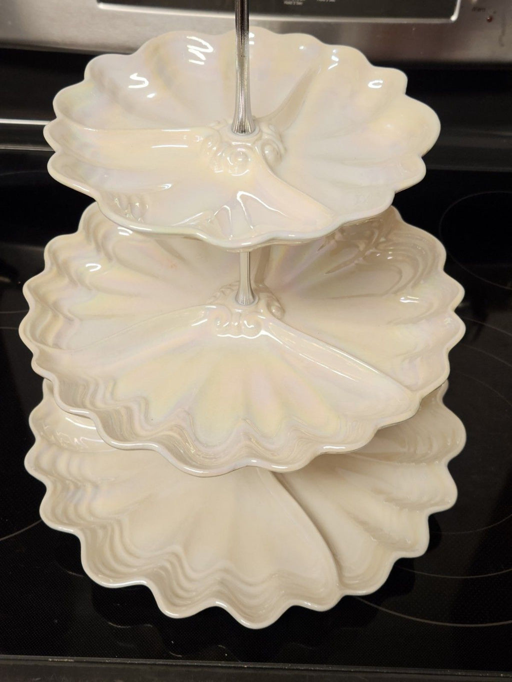 Vintage Maddux Of California Opalescent Cream & Silver 3 Tier Serving Tray READ