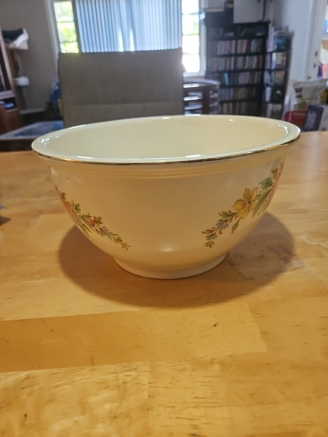 Vintage Homer Laughlin Kitchen Kraft Large 10" Floral Spring Wreath Mixing Bowl