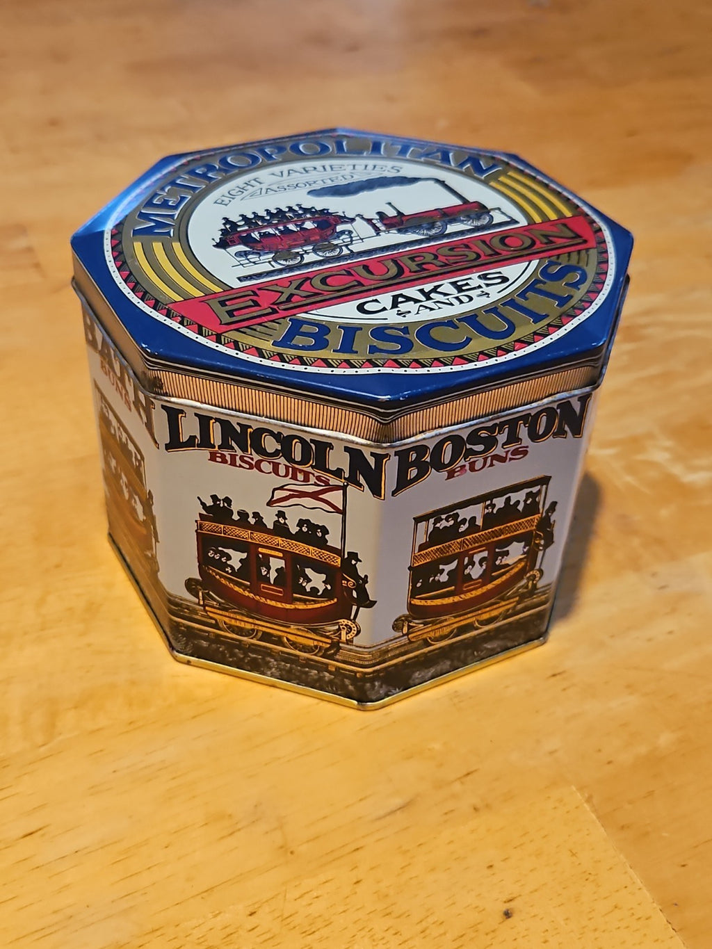 Vintage Metropolitan Excursion Cakes & Biscuits Octagonal Tin