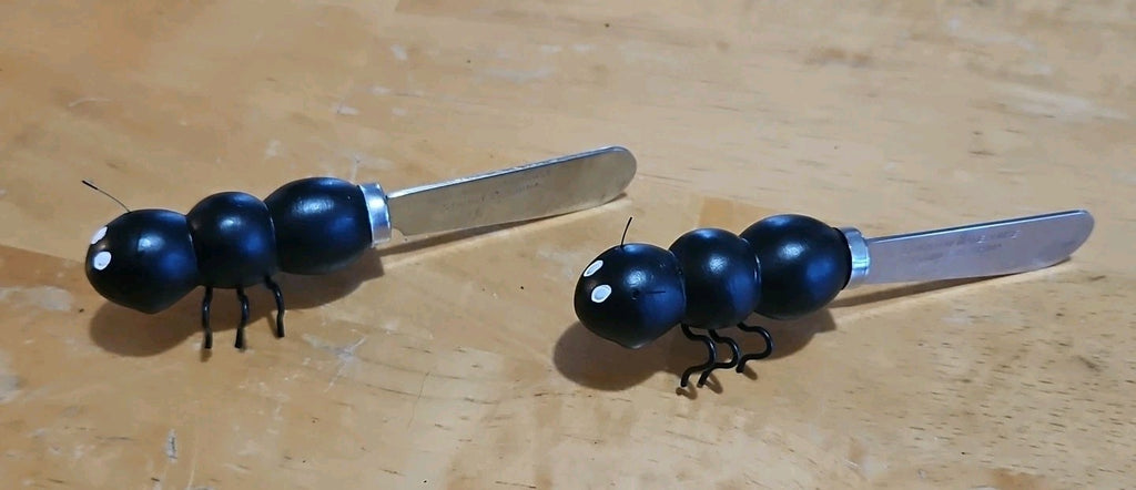 Vintage Boston Warehouse Black Ant Picnic Cheese Knife Set Of 2