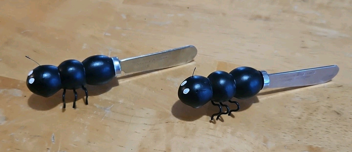 Vintage Boston Warehouse Black Ant Picnic Cheese Knife Set Of 2
