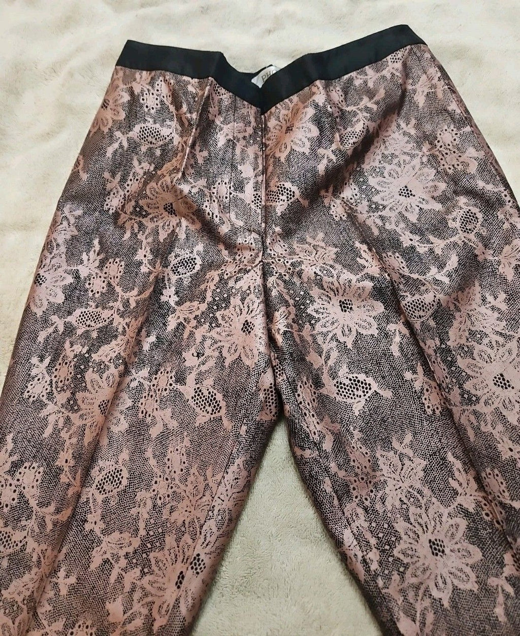 Phoebe Black & Metallic Pink Jacquard Floral Print Sz 2 Satiny