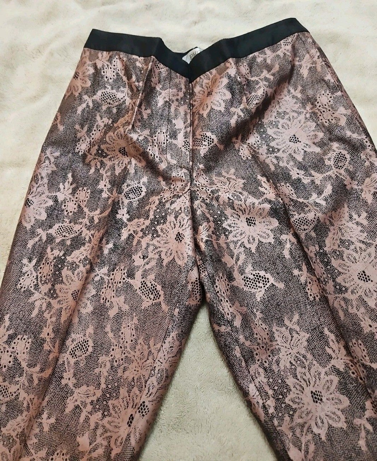 Phoebe Black & Metallic Pink Jacquard Floral Print Sz 2 Satiny