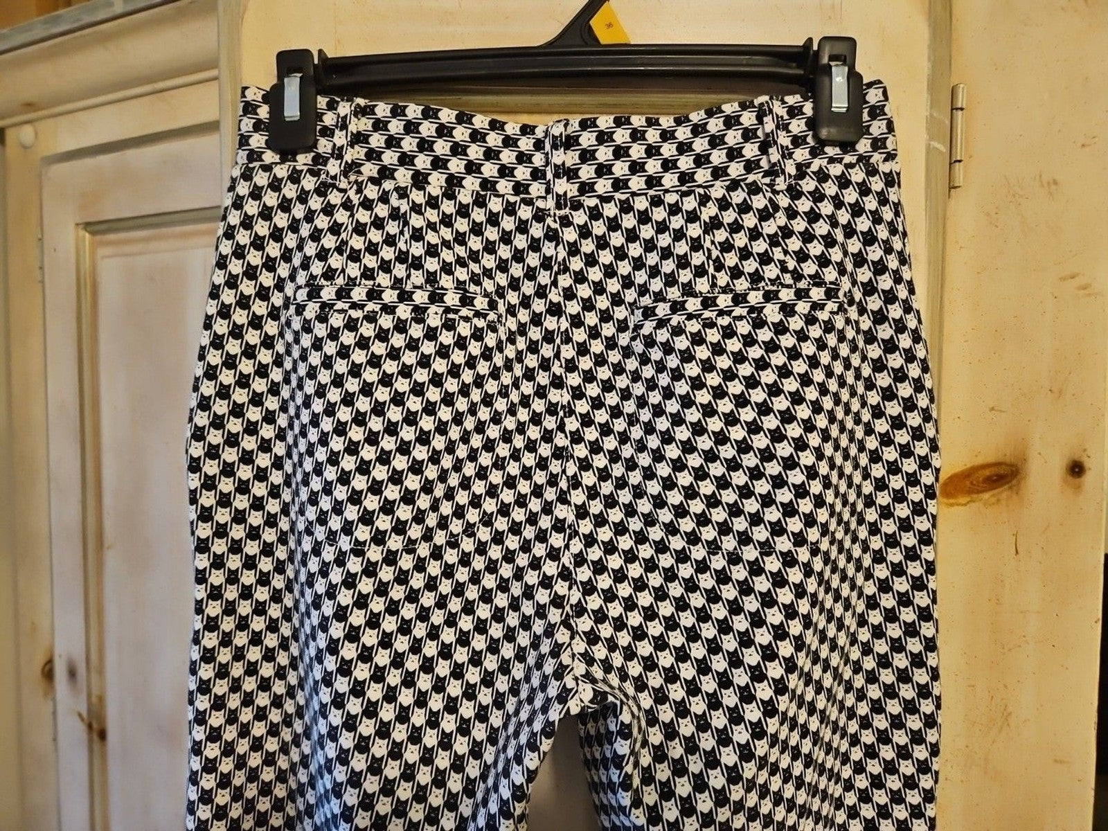 Betabrand Yoga Stretch Dress Pants Women's Size Small Black & White Cat Print
