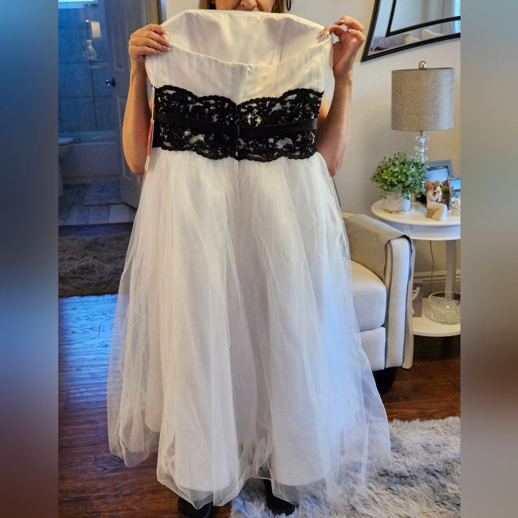 NWT Tea Length JJs House White Wedding Dress Black Accent Waist Detail Size 14