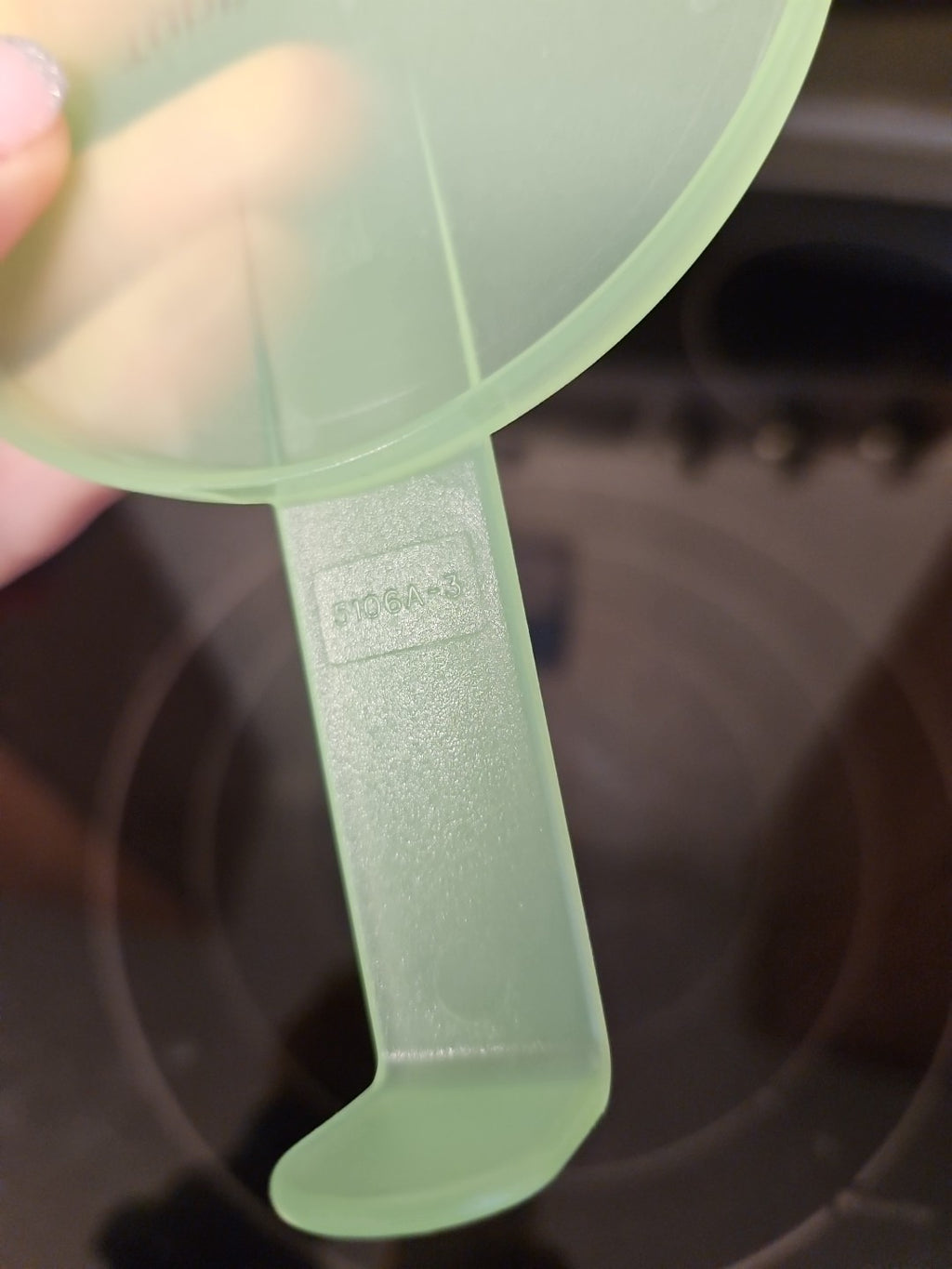 Tupperware Forget Me Not Onion/Tomato/Citrus Hanging Keeper Green 5106A-4