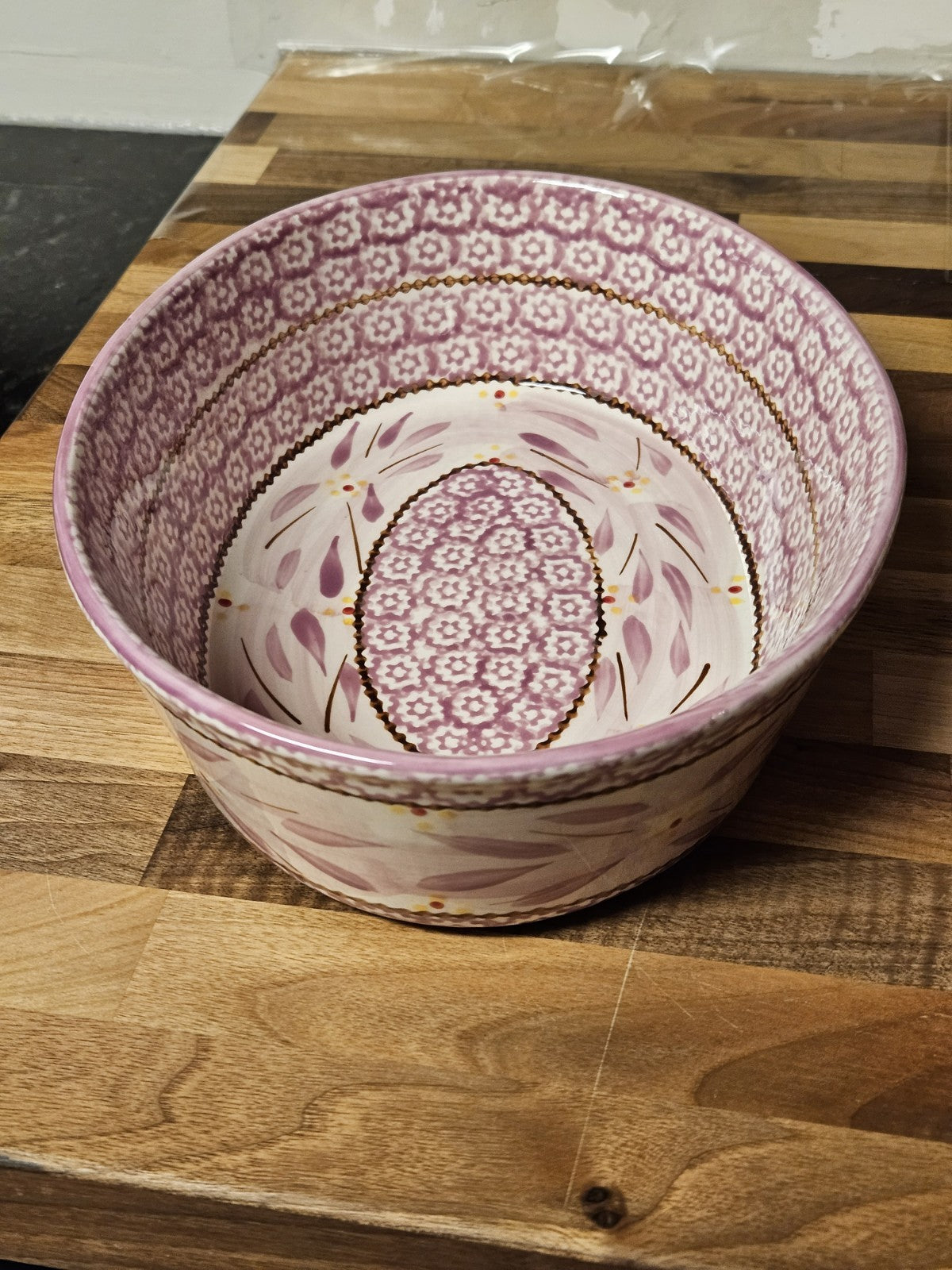 Temptations By Tara Old World Lilac Oval Baker 2.5 qt. Metal Rack & Trivet