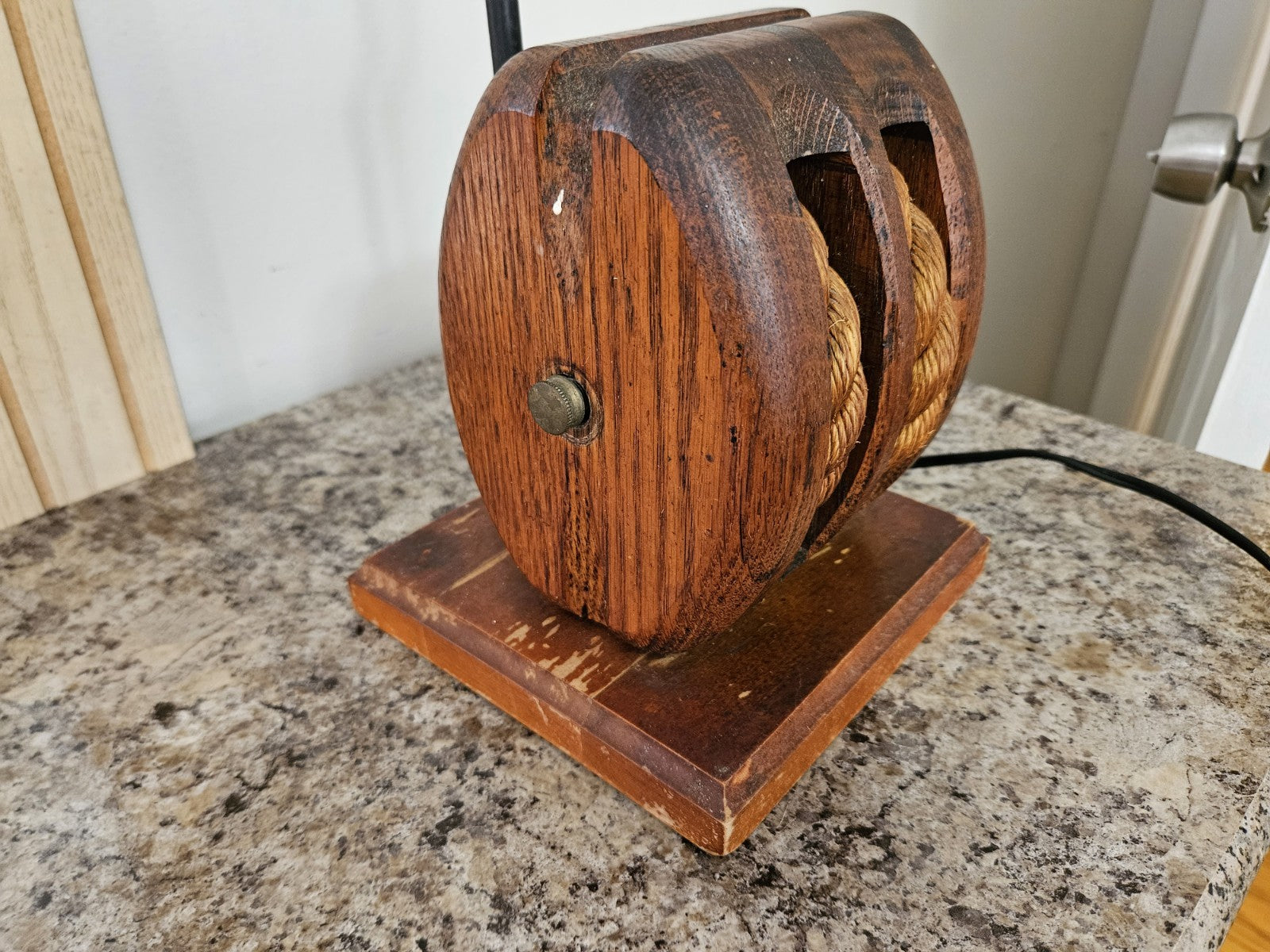 Vintage MCM Nautical Wooden Anchor Pulley Rope Table Lamp - Works!