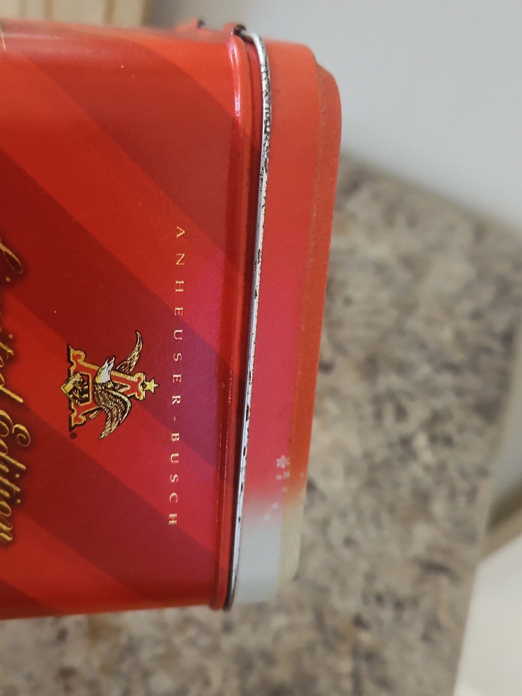 Vintage 2006 Budweiser Beer Limited Edition Holiday Collector Tin Clydesdales