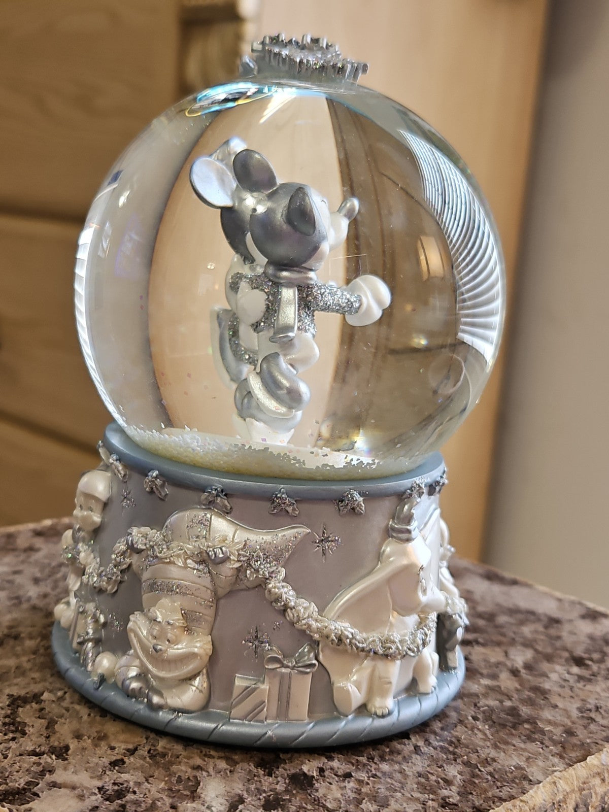 2002 Special Edition Disney Mickey & Minnie Ice Skating Silver Snow Globe