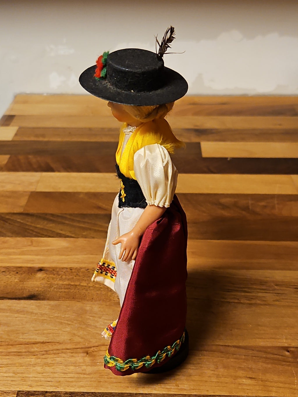 Vintage Eros Doll 750 Germany Traditional Folk Costume Made In Italy Souvenir 7"