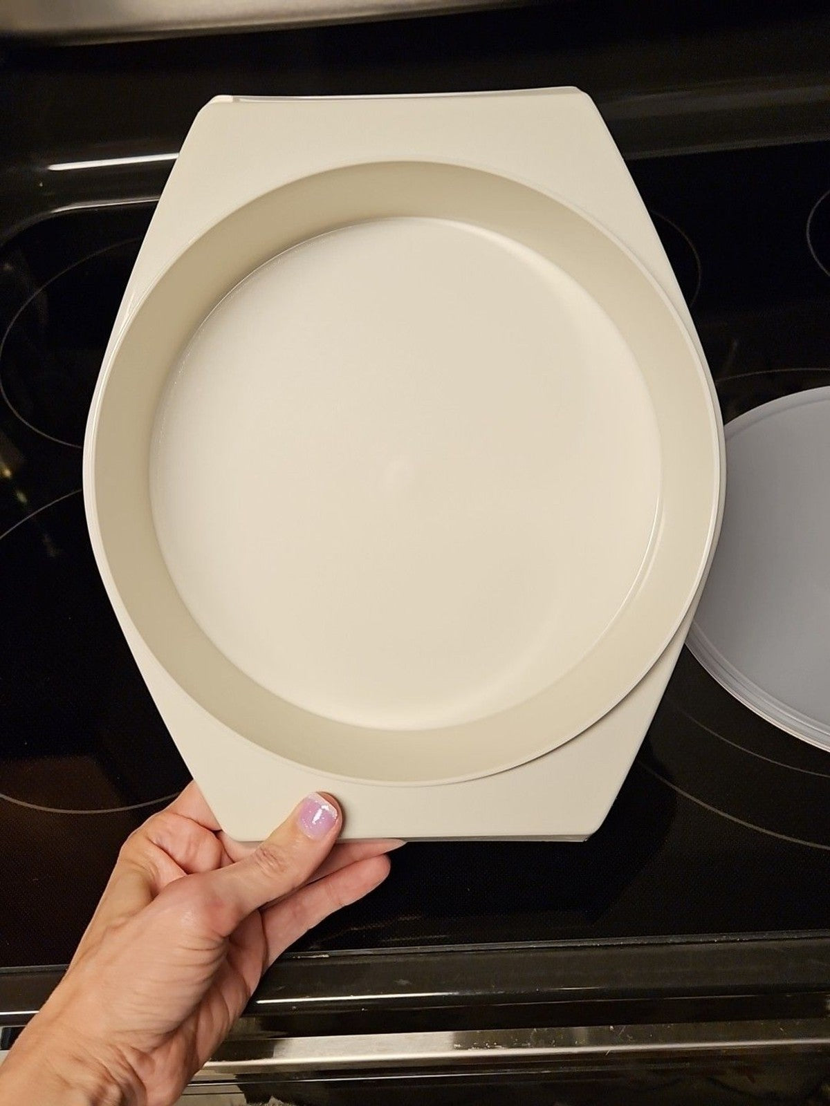 Vintage Tupperware #785-1 Tortilla / Pita Keeper with lid Almond
