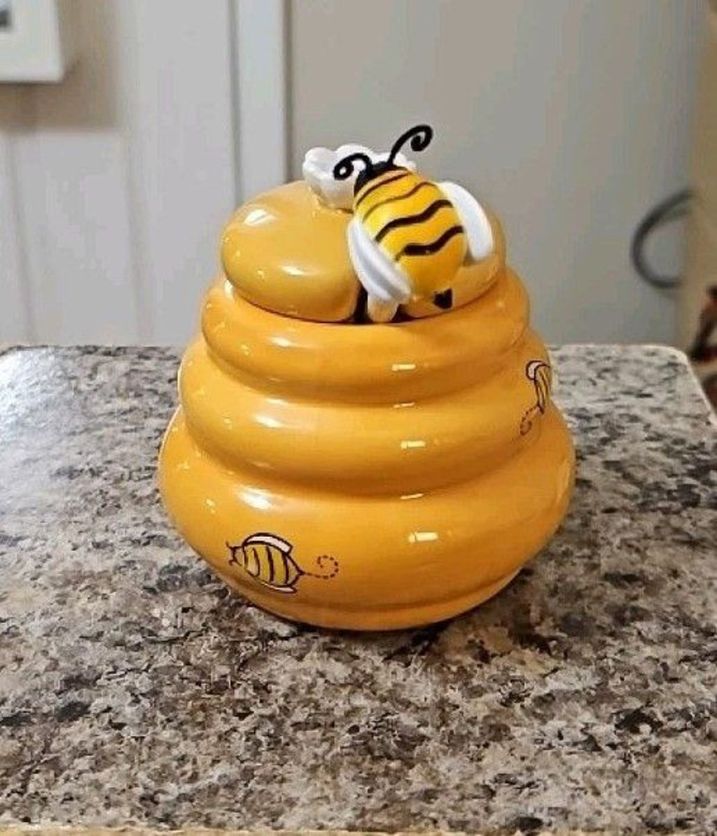 Honey Miel ( French) Ceramic Beehive Jar Pot w Wood Bumble Bee Dipper 3" Kitchen