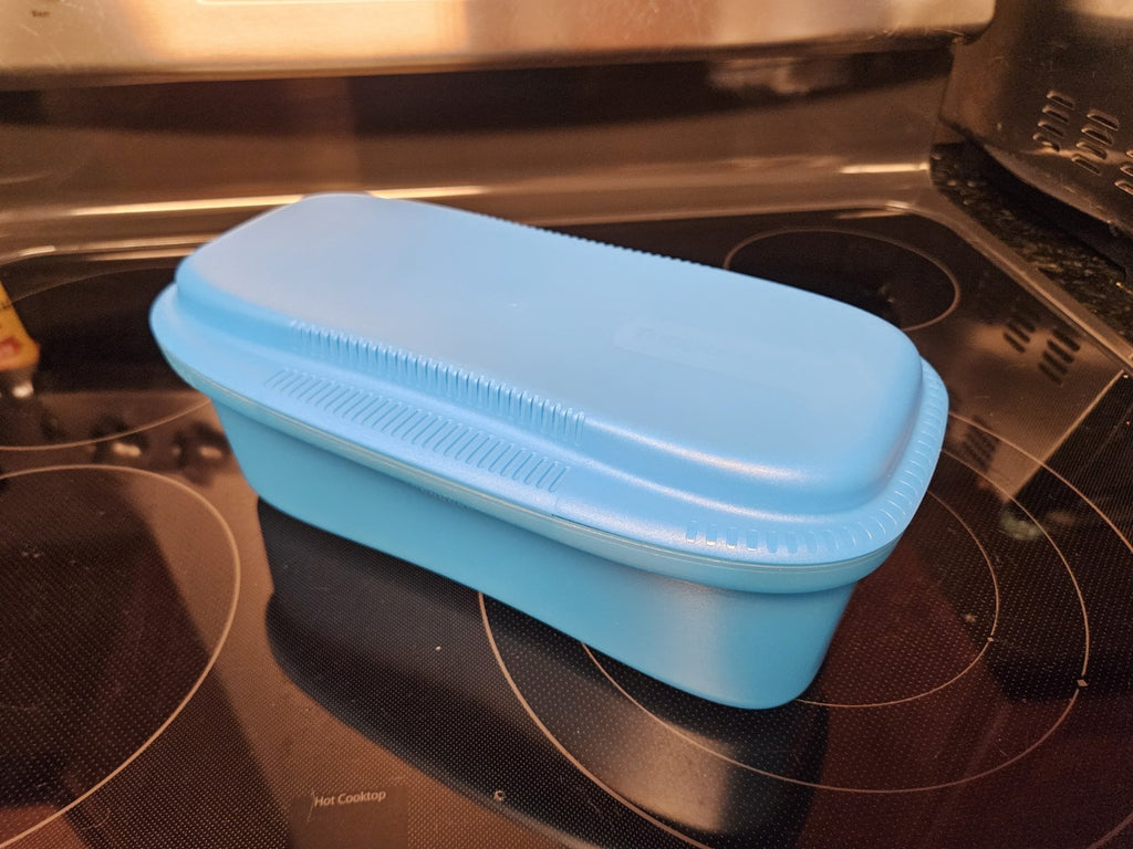 Blue Tupperware Microwave Pasta Maker Spaghetti Cooker #6775A W/ Lid #7209A EUC