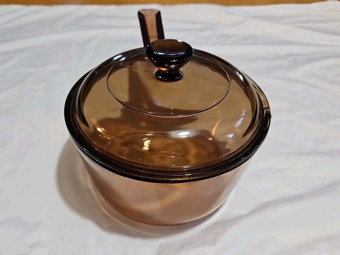 Vintage CorningWare Vision 1 L Amber Saucepan Pot w/ Spout & Pyrex V-1-C Lid
