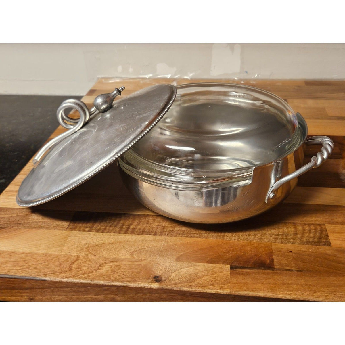 3pc Vintage Buenilum Hammered Aluminum Casserole Serving Set W/ Pyrex 024 & Lid