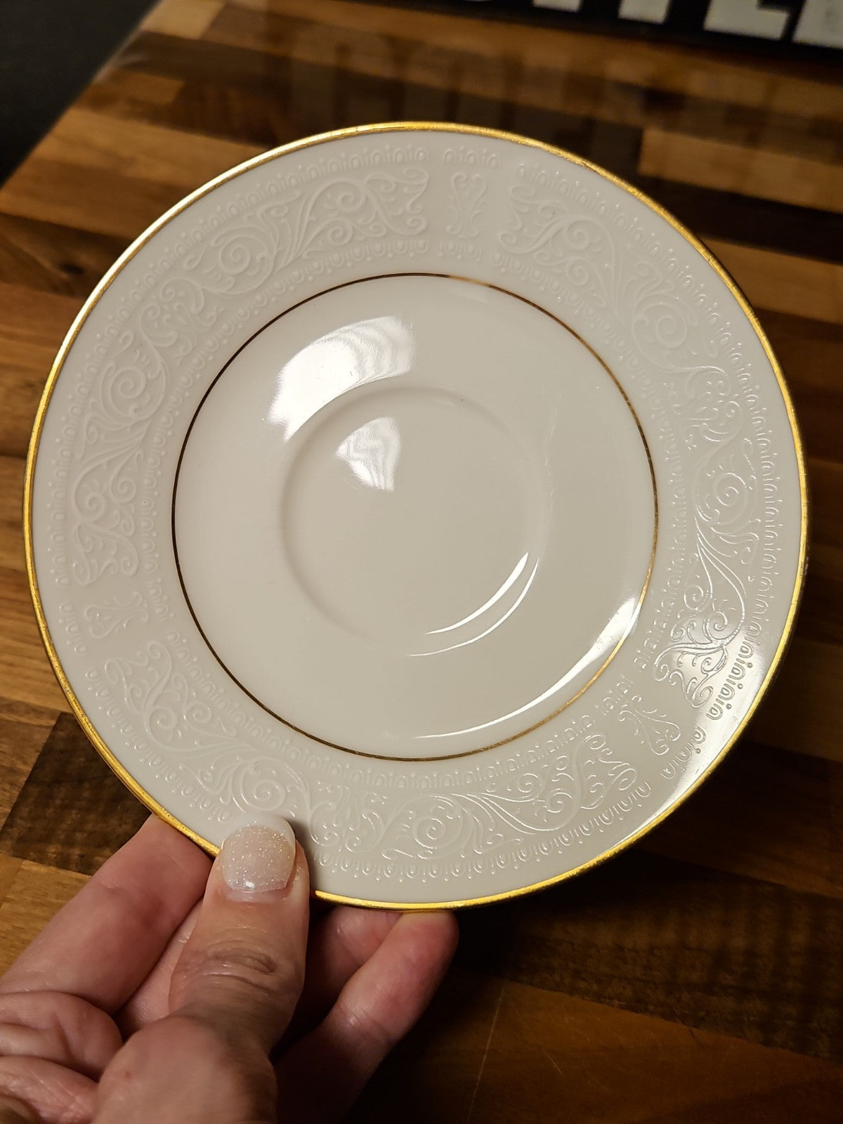 Set of 6 Vintage Noritake Ivory China Tulane 7562 6" Saucers White Scroll Gold