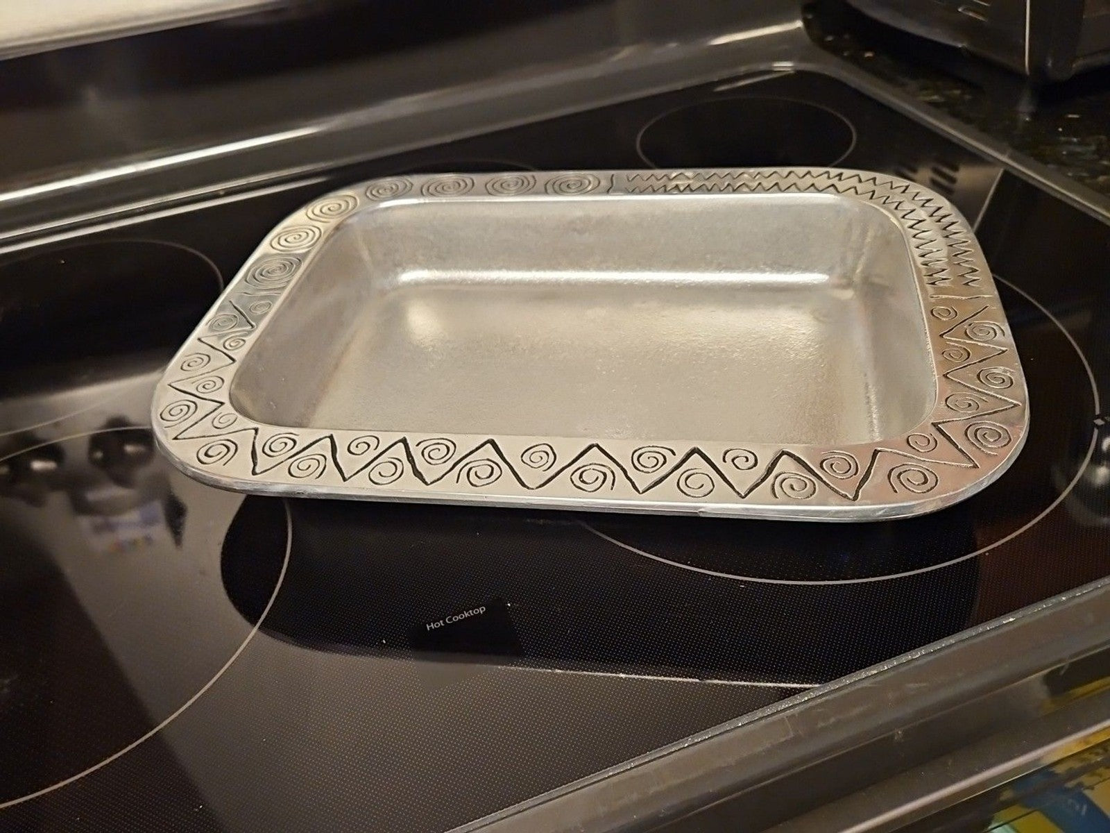 Wilton Armetale "Reggae (Hollowware)" 14 1/2 Inch 2 Qt Baking Dish - Dish Only