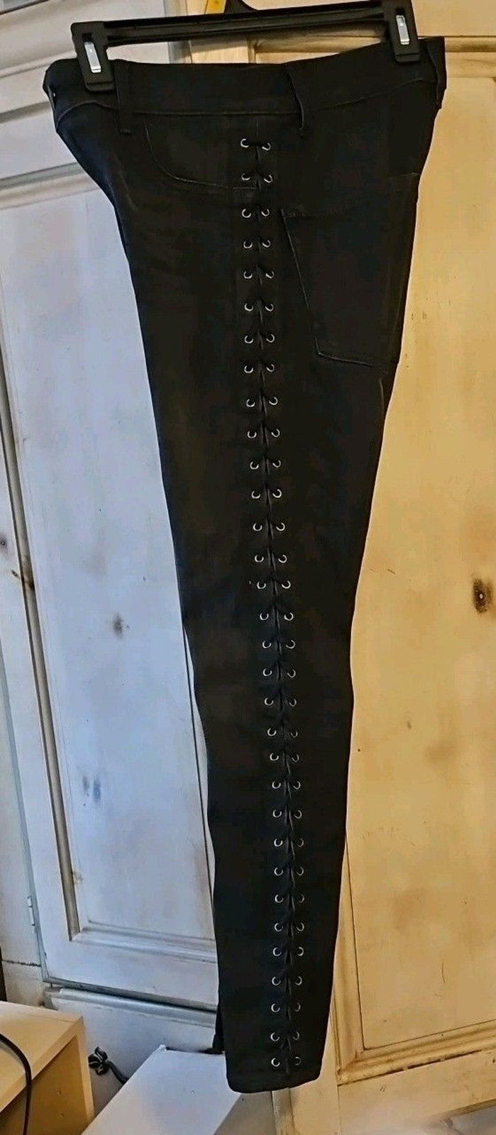 Express Jeans Womens 4 R Black Skinny Jean High Rise Legging Lace Up Beautiful!