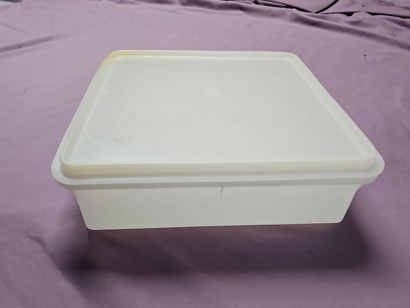 Vintage Tupperware Sheer 9" Square Stack and Store Container #514 W Lid #515