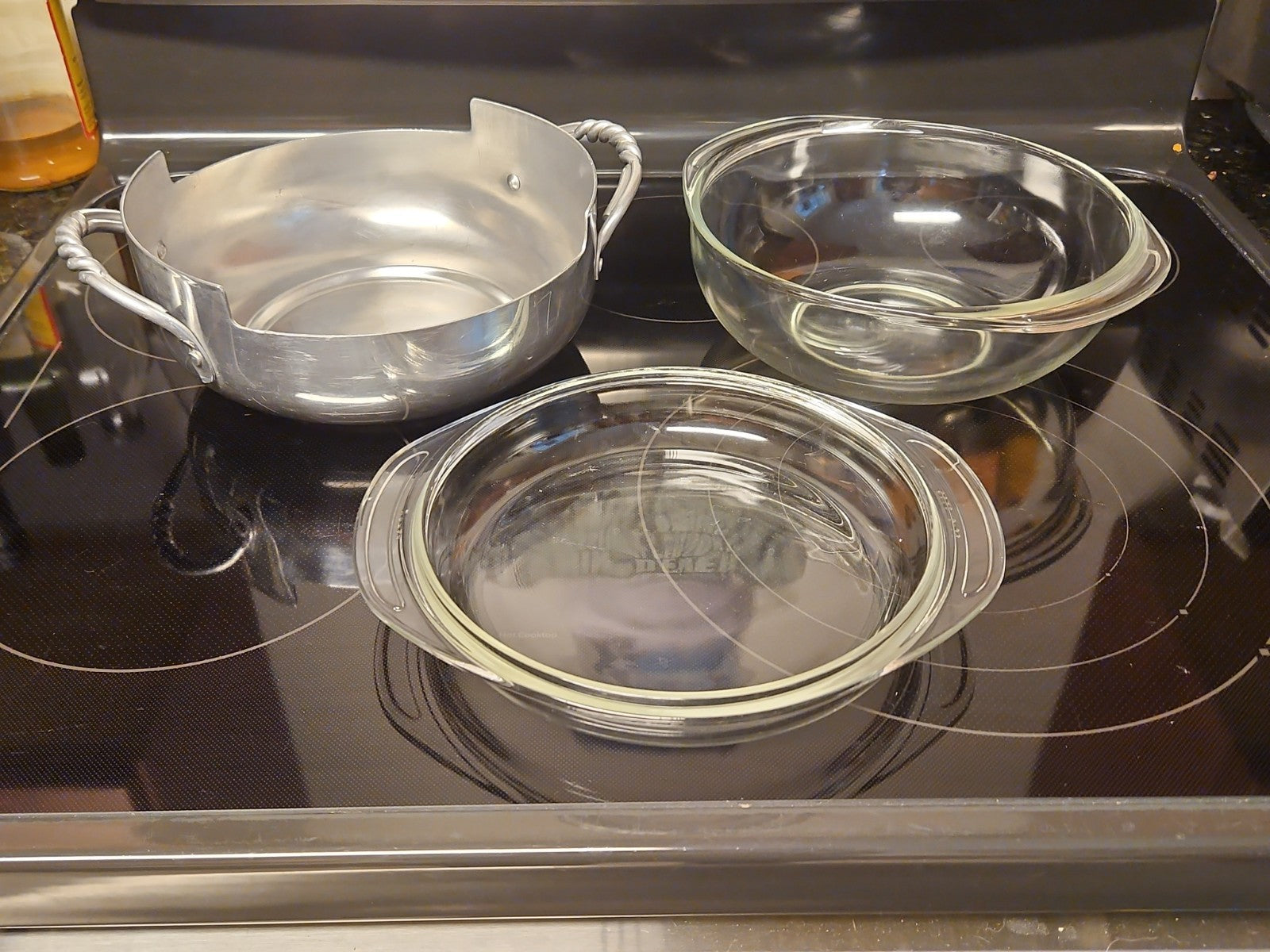 3pc Vintage Buenilum Hammered Aluminum Casserole Serving Set W/ Pyrex 024 & Lid