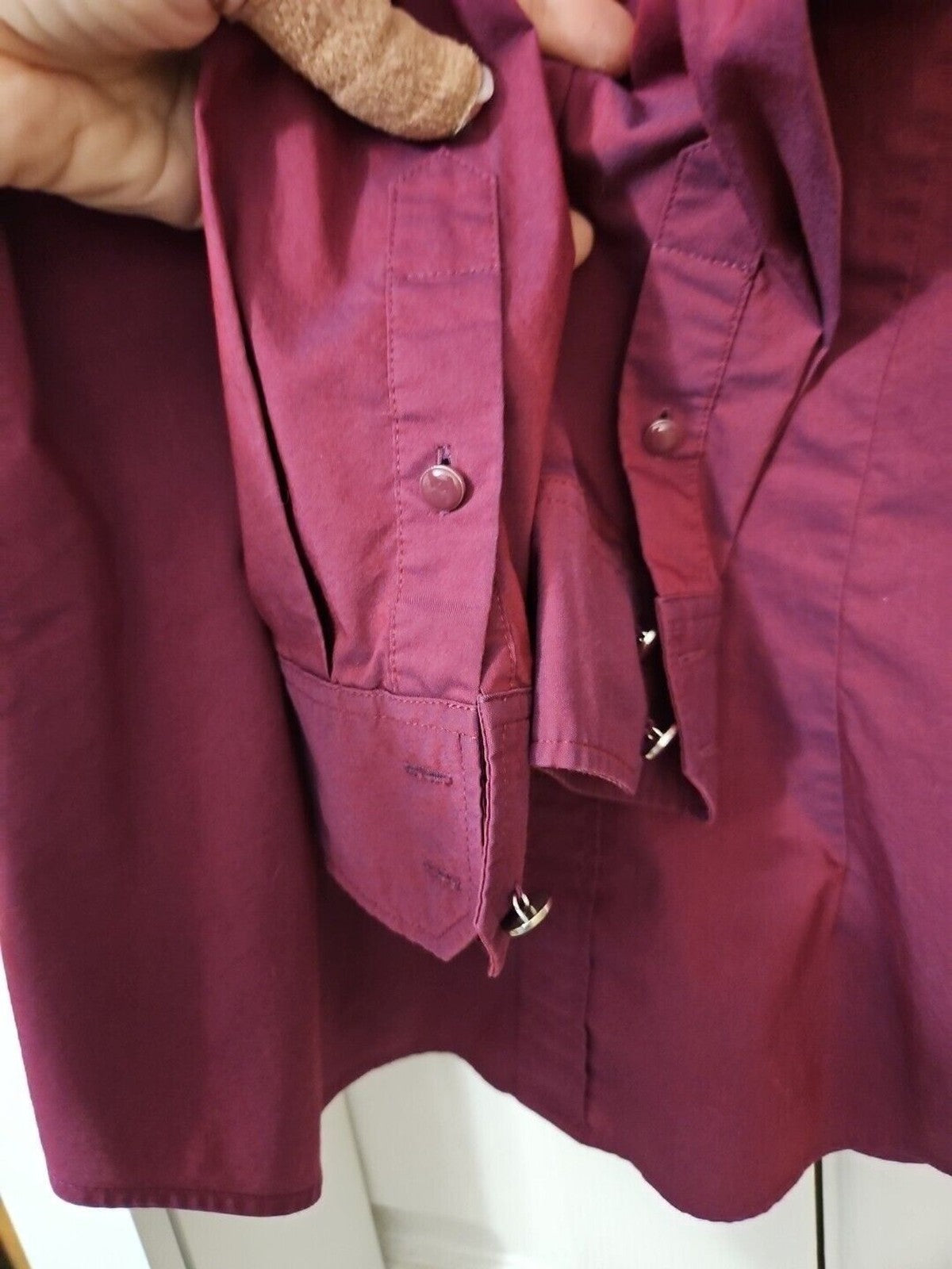 NY & Company Stretch Collar Shirt Ladies Medium Burgundy
