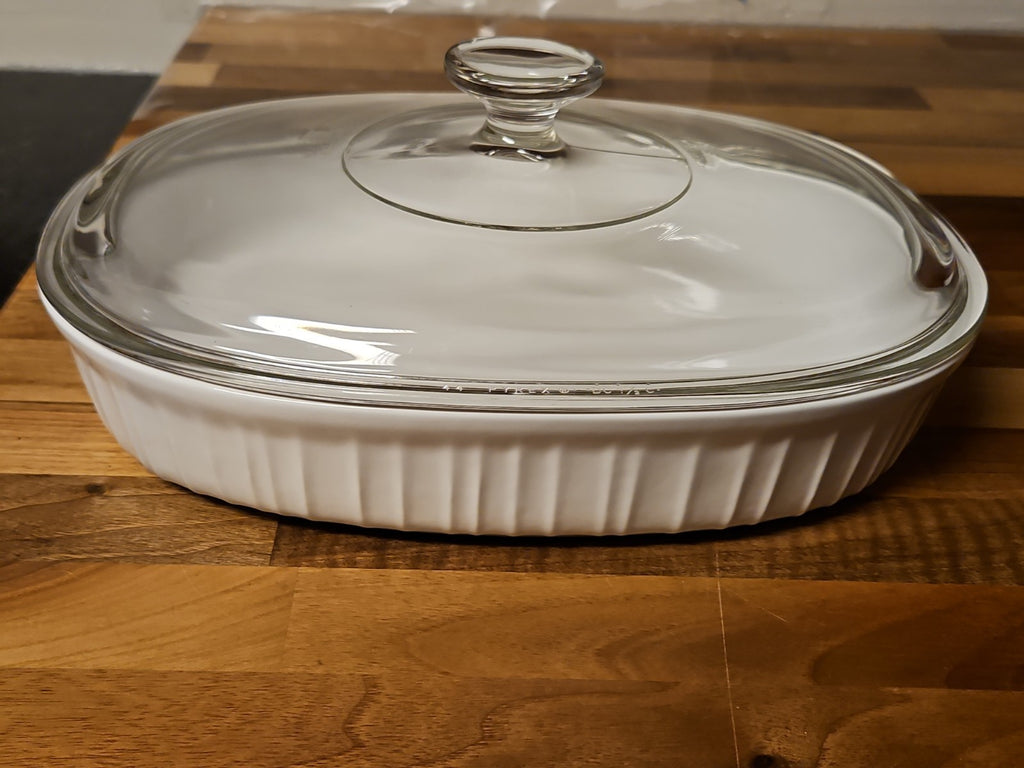 Corning Ware French White 1.5 QT Oval Casserole With Pyrex DC-1/2 Lid EUC