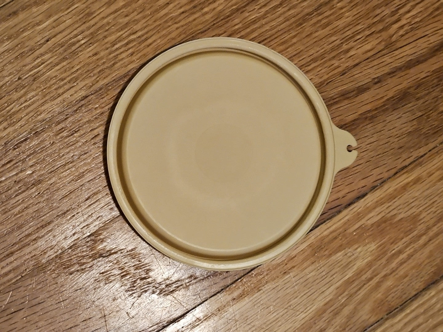 Vintage Tupperware Round Lid Yellow Harvest Gold #215 4.25"