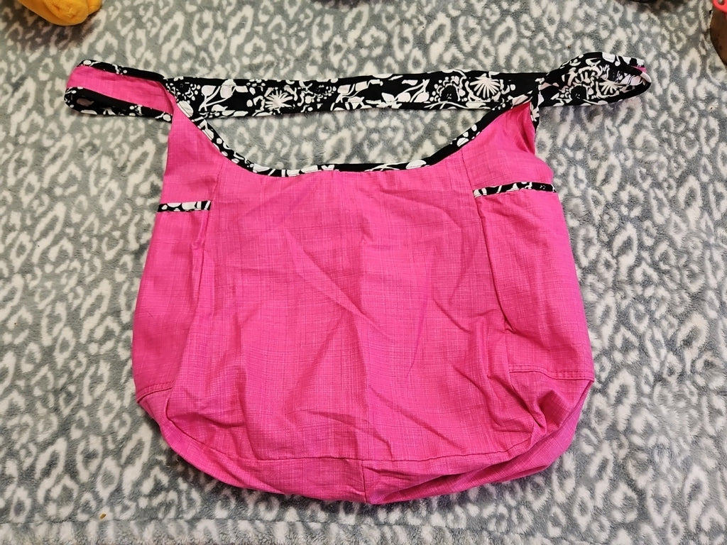 Thirty One Reversible Black Floral Brushstrokes Inside Out Reversible Tote Bag