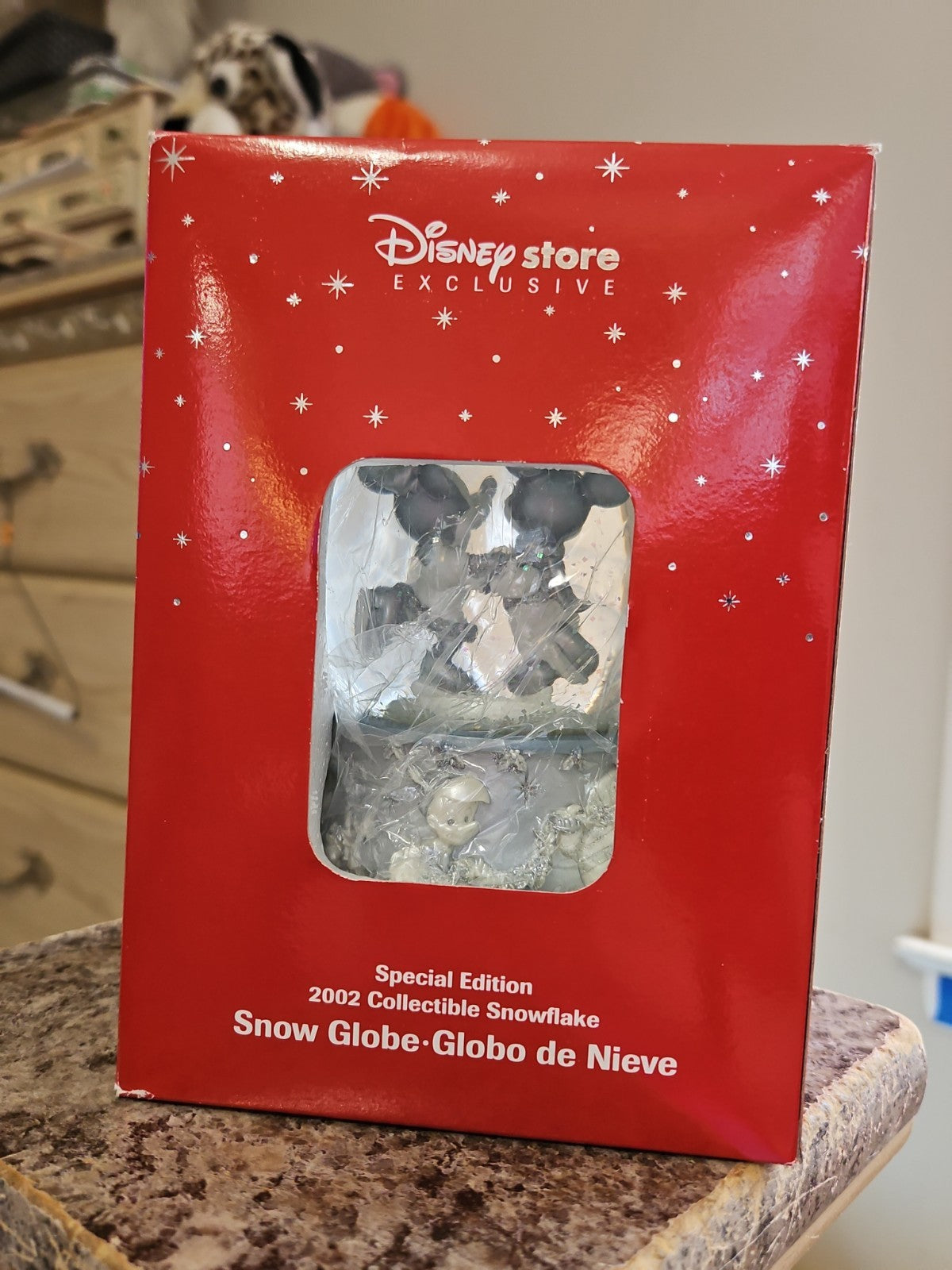 2002 Special Edition Disney Mickey & Minnie Ice Skating Silver Snow Globe
