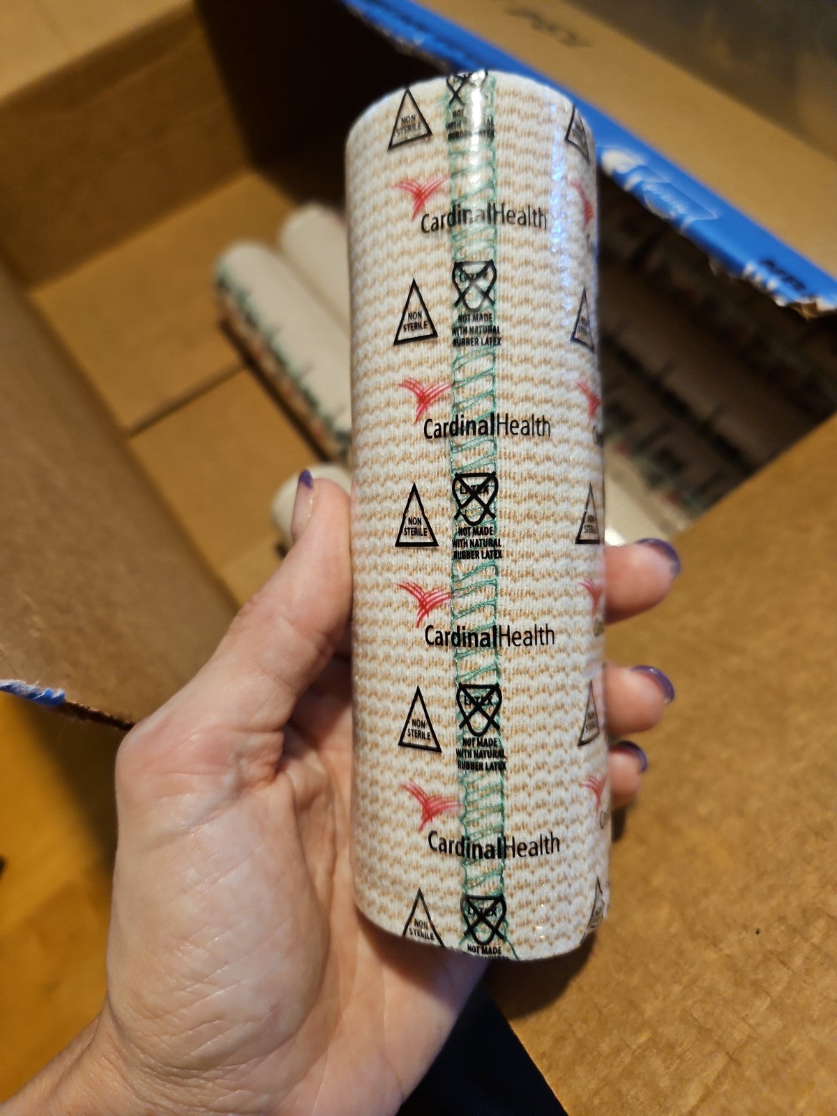 Case of 12 Rolls Of Cardinal Elastic Bandage W Self Closure 6"X5.8y  23593-06LF