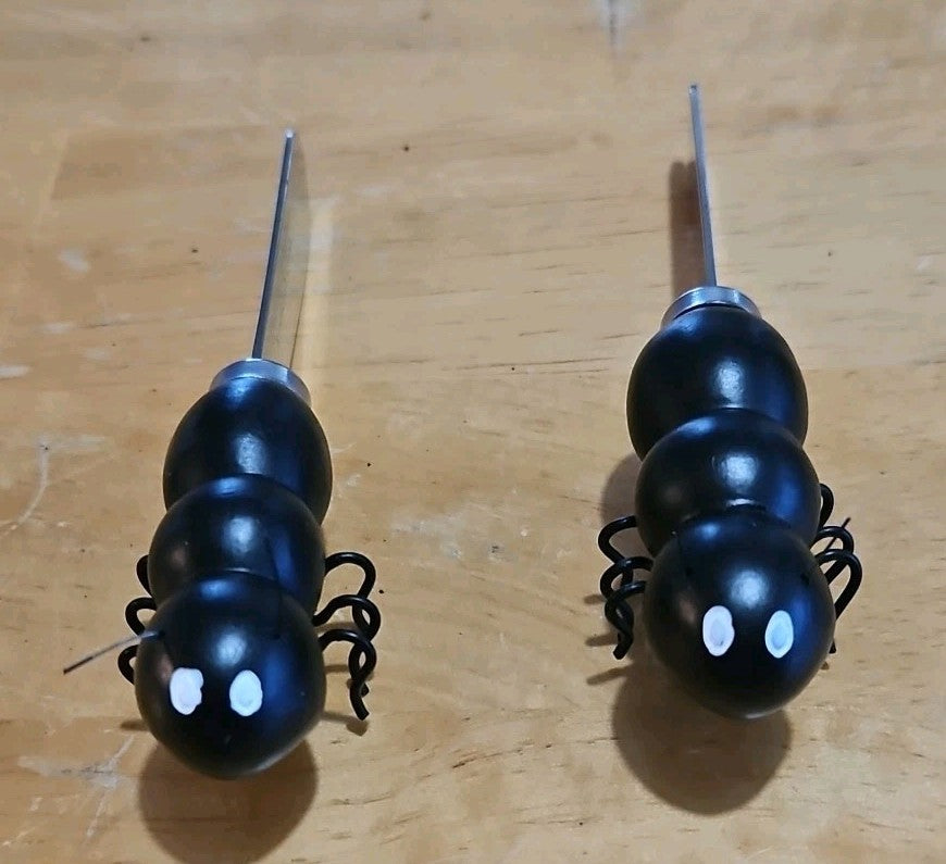 Vintage Boston Warehouse Black Ant Picnic Cheese Knife Set Of 2
