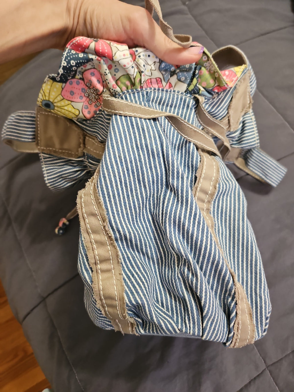 NWOT Thirty-One Cinch-Top Bucket Bag in Railroad Denim Free Spirit Floral Lining