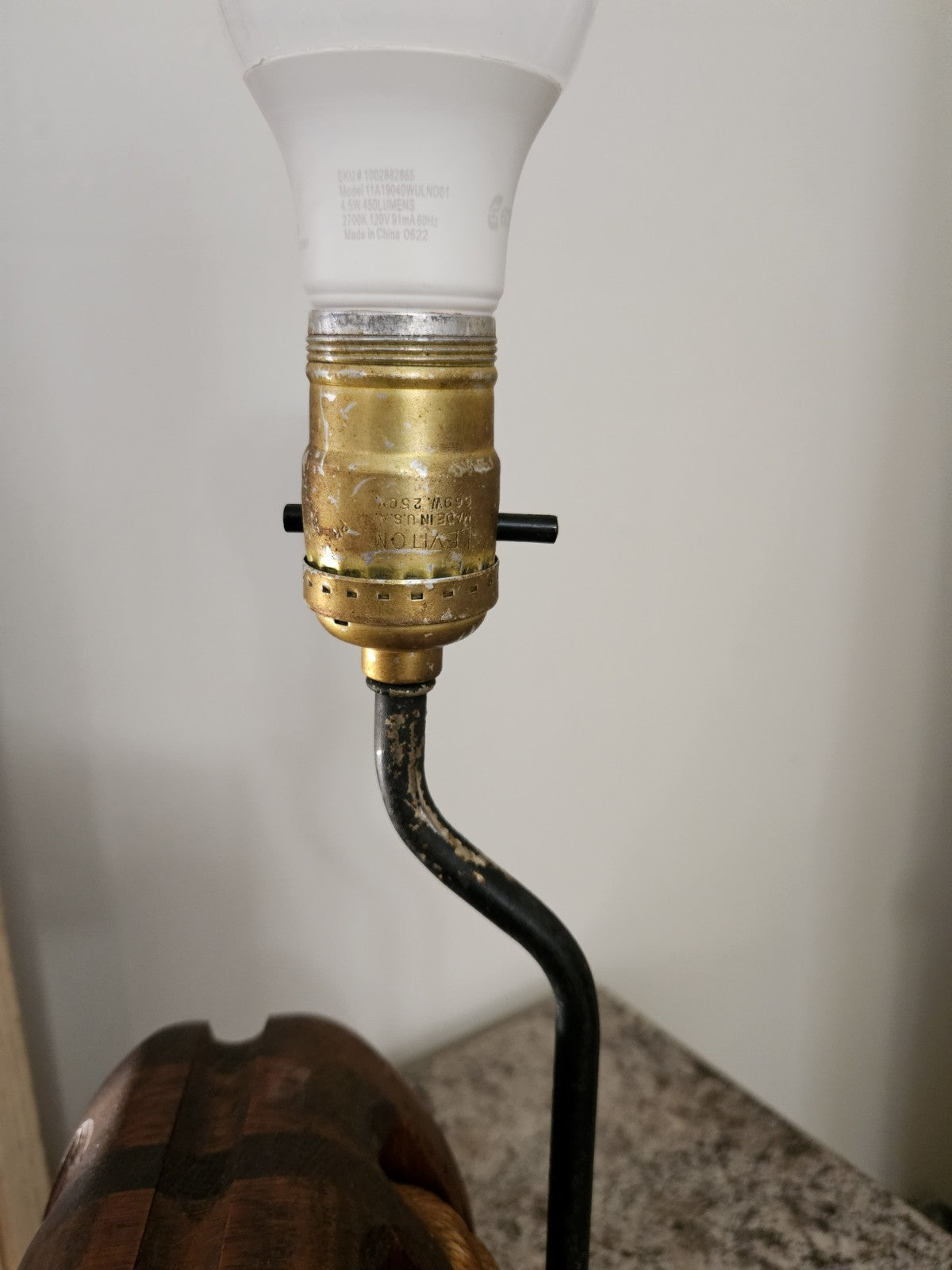 Vintage MCM Nautical Wooden Anchor Pulley Rope Table Lamp - Works!
