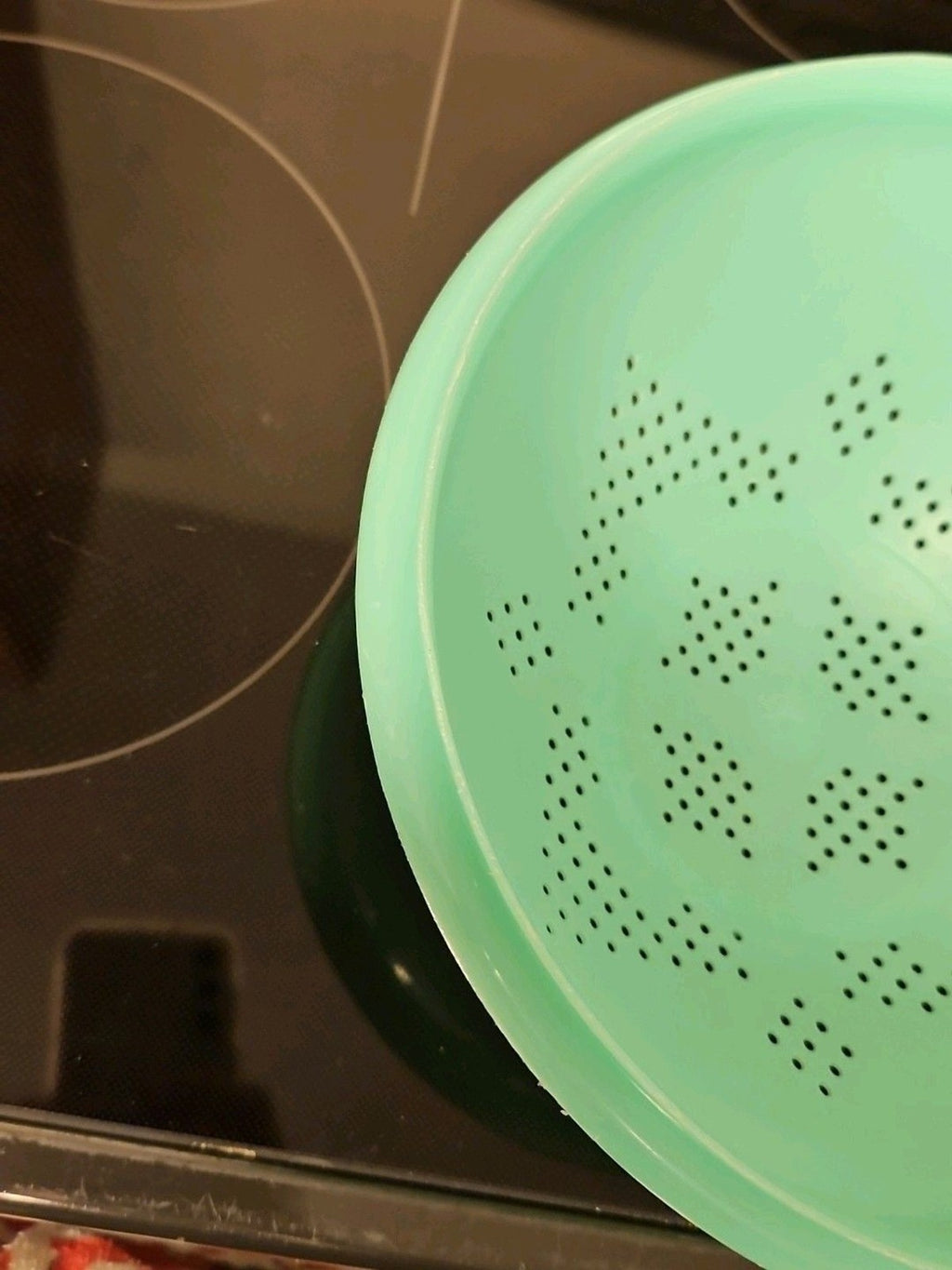 Vintage Tupperware Pasta Strainer Colander  Jadeite Green Footed 9''