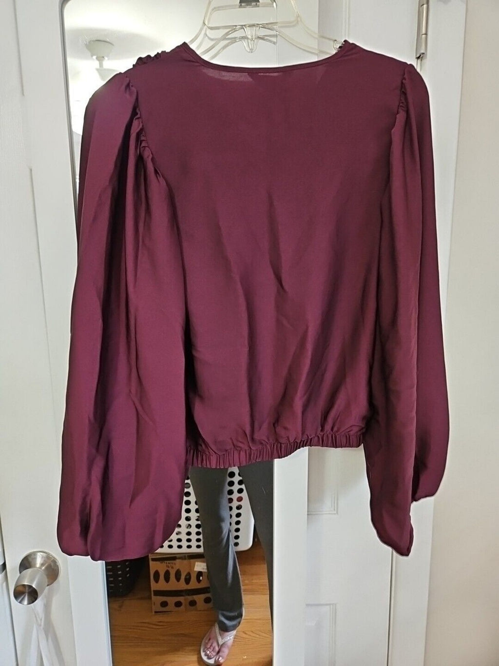NWT Express V-Neck Balloon Sleeve Elastic Waist Burgundy Wine Top, Size S