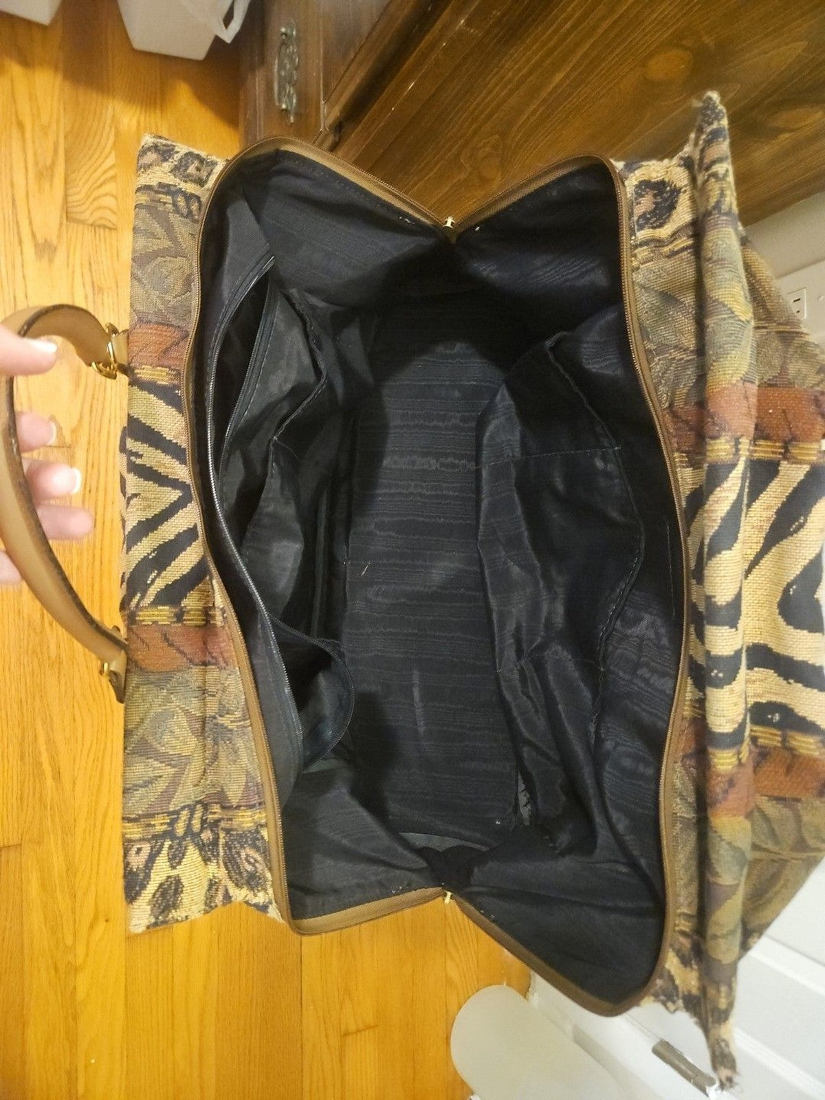 Vintage Gevive By Boyt Animal Print Tapestry Tote Duffle Bag Beautiful Condition