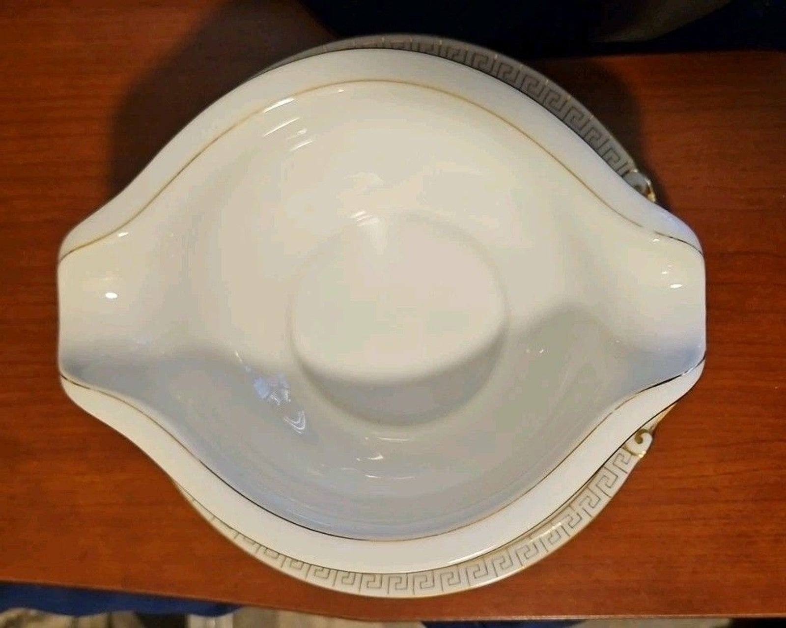 Sone China Gravy Boat with Attached Underplate #1879 Golden Greek Key Pattern