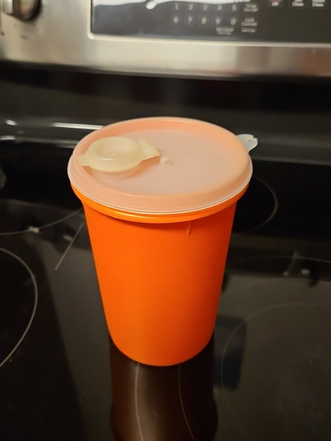 Vintage Tupperware 321 Orange Handolier Drink Container Flip Top Pour Spout Lid